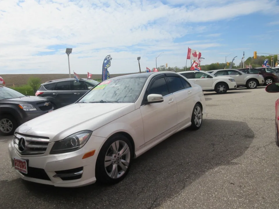 Mercedes-Benz C-Class 2012 photo 3