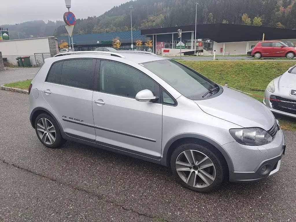 Volkswagen Golf 2011 photo 3