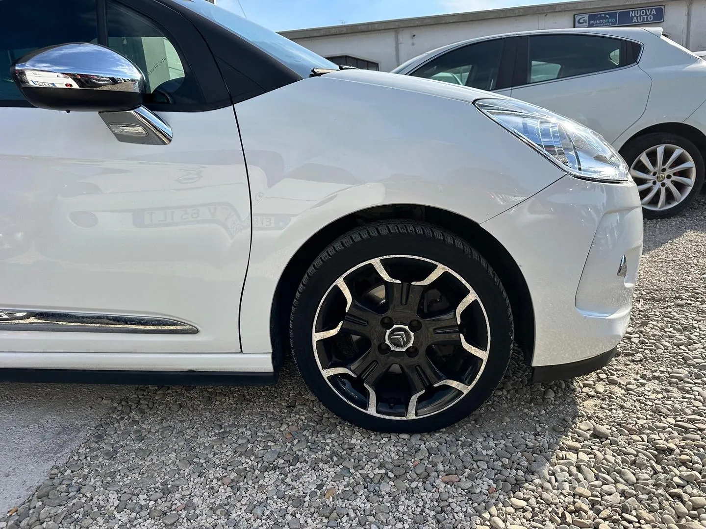 DS Automobiles Ds 3 2013 photo 4