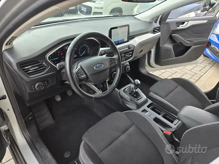 Ford Focus 2021 photo 5