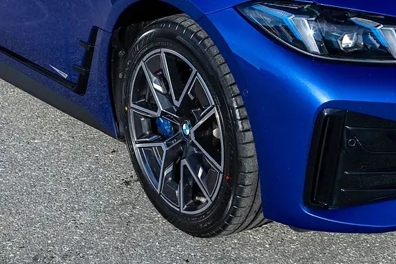BMW I4 2026 photo 3