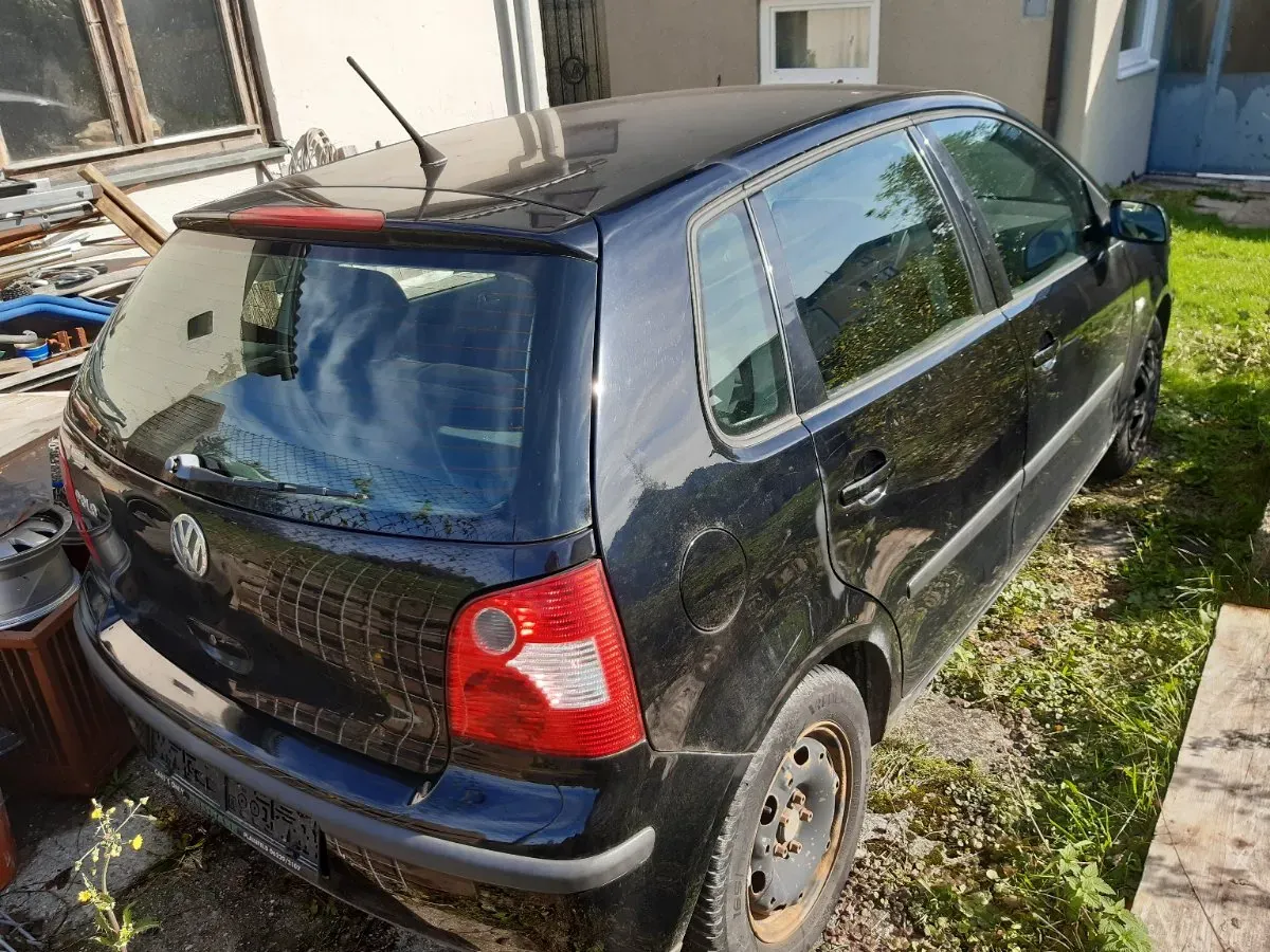 Volkswagen Polo 2002 photo 2
