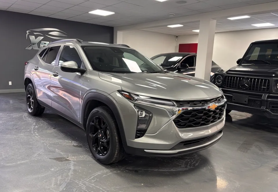 Chevrolet Trax 2024 photo 2