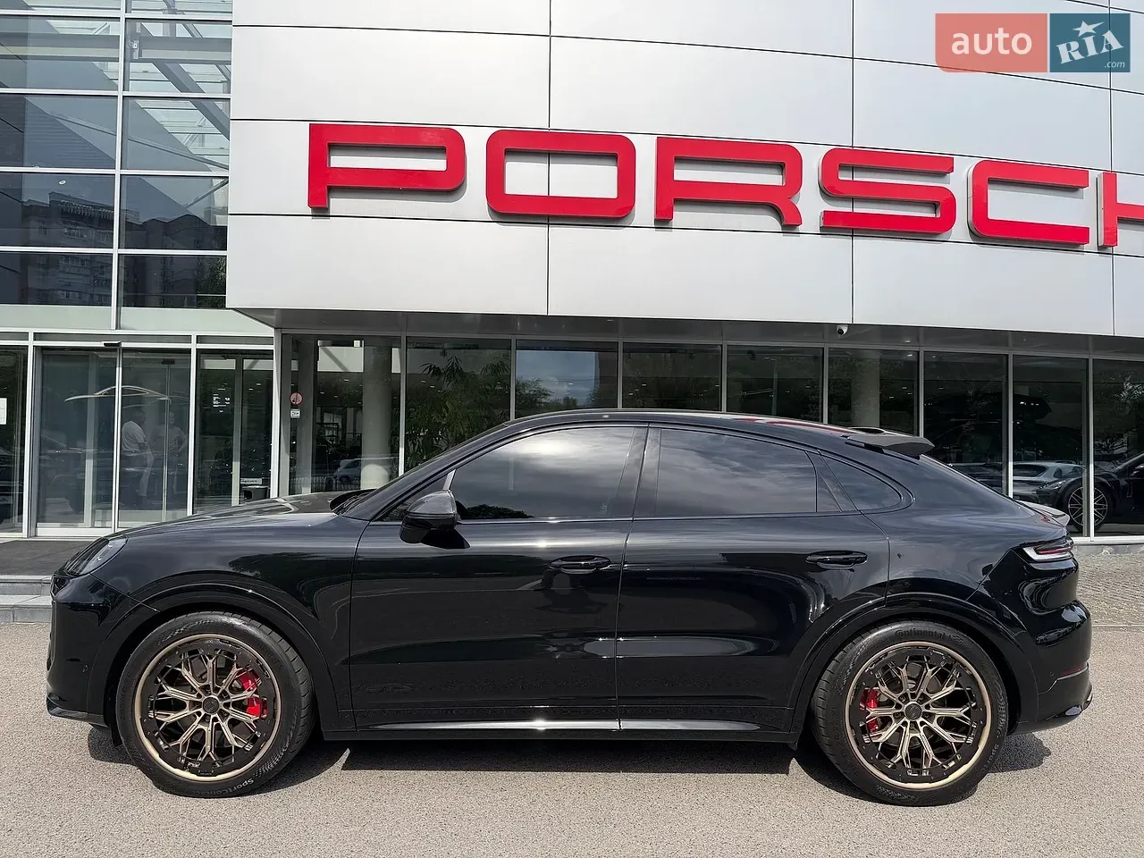 Porsche Cayenne Coupe 2025 photo 2
