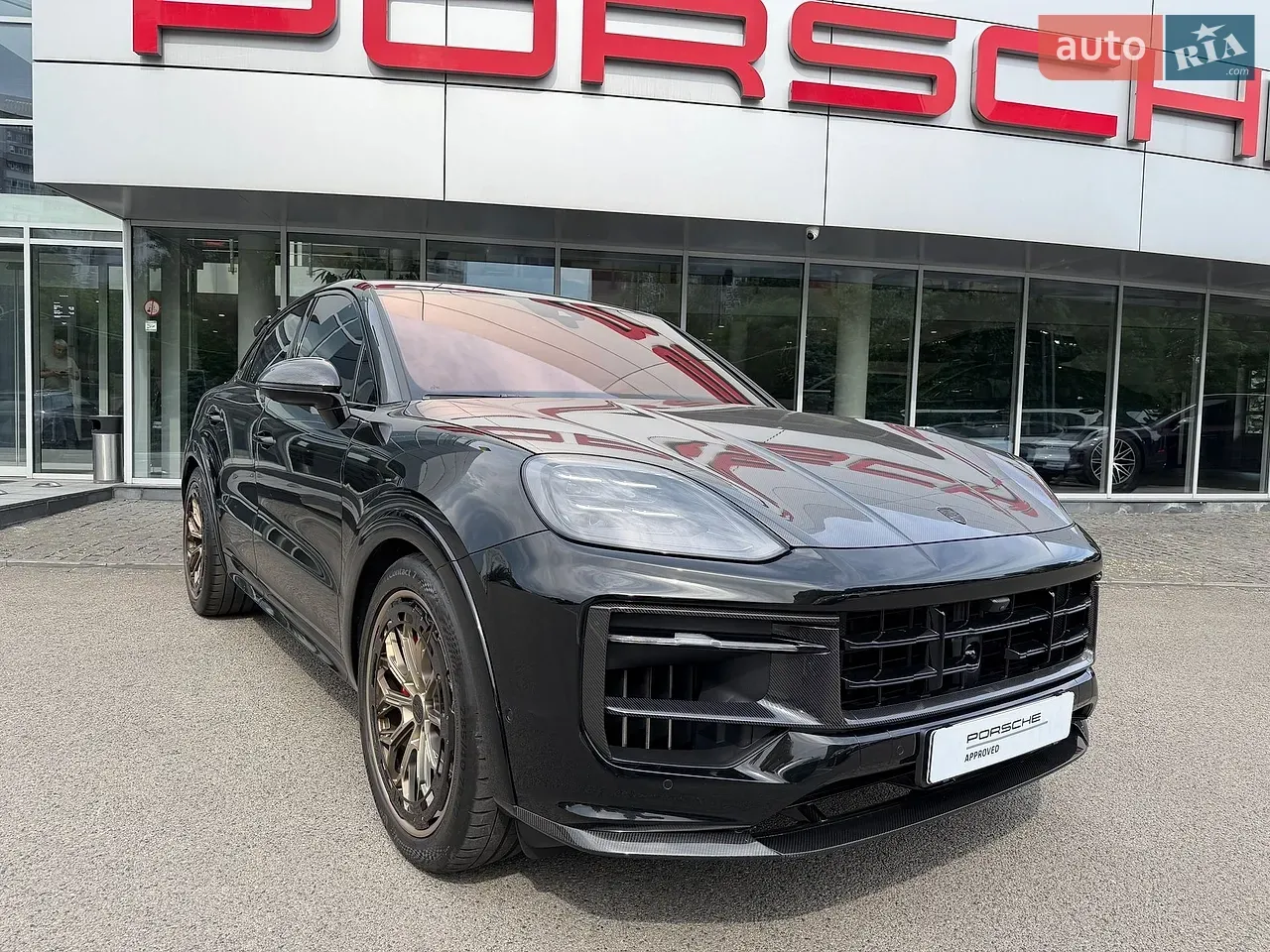 Porsche Cayenne Coupe 2025 photo 3