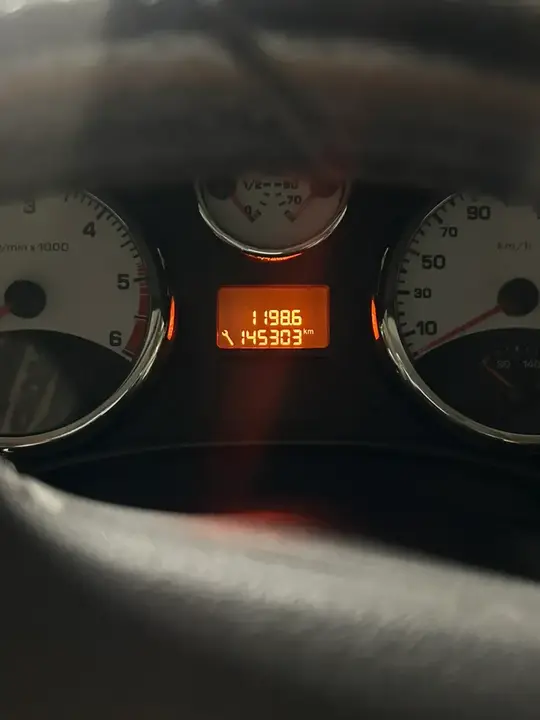 Peugeot 207 2008 photo 3