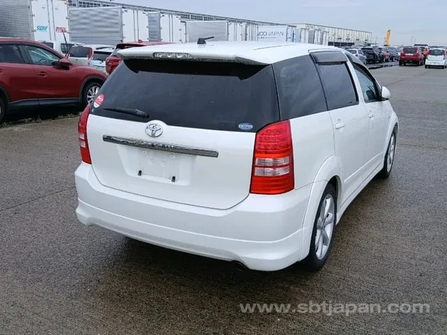 Toyota Wish 2003 photo 4