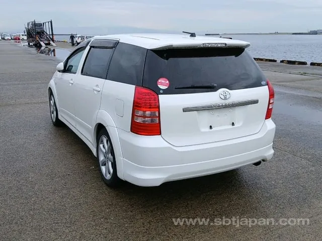 Toyota Wish 2003 photo 3