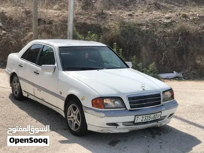 Mercedes-Benz 220 1999 photo 3
