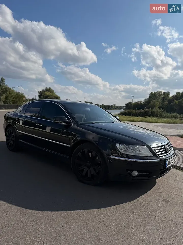 Volkswagen Phaeton 2009 photo 2