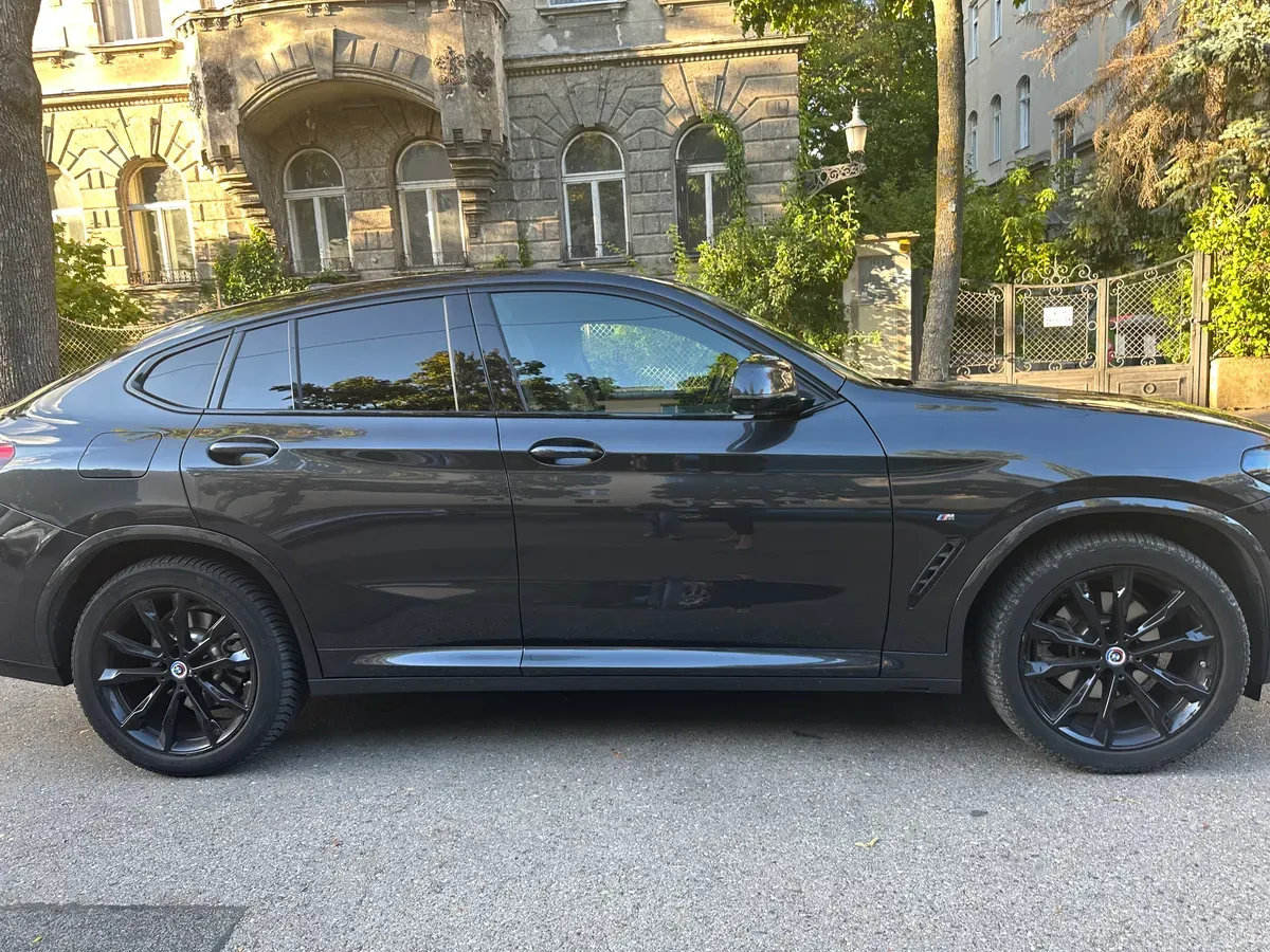 BMW X4 2023 photo 2