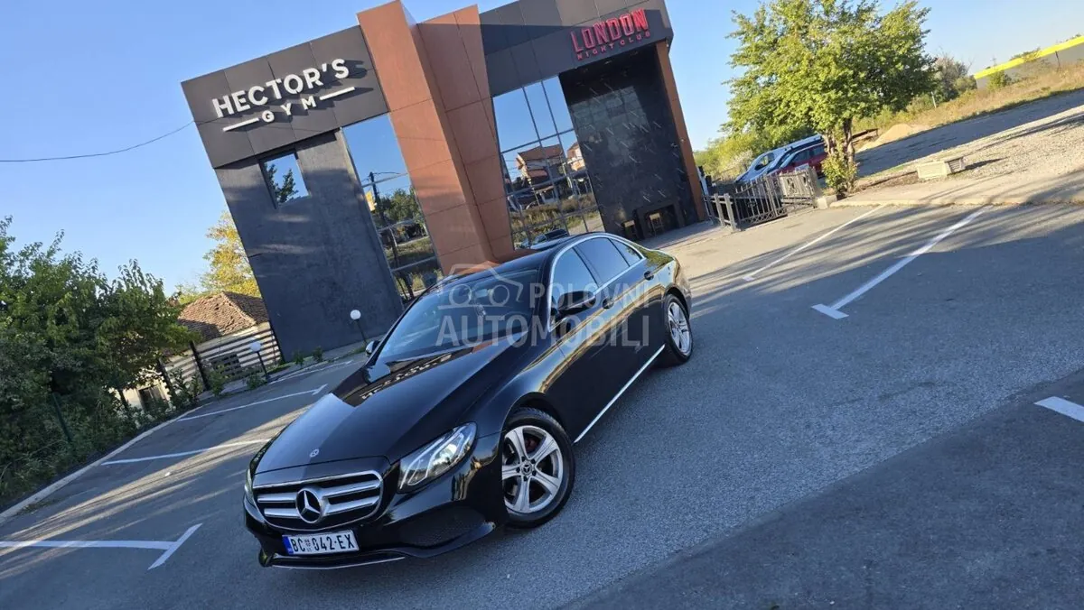Mercedes-Benz E 200