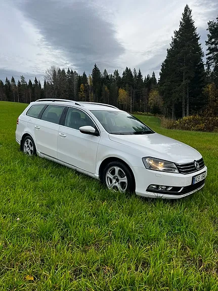 Volkswagen Passat 2012 photo 3