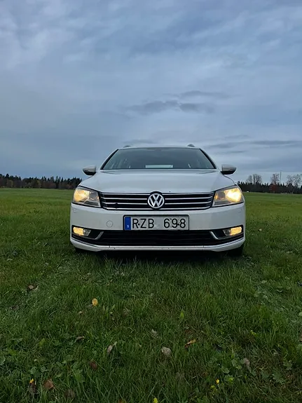 Volkswagen Passat 2012 photo 4