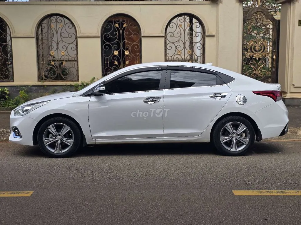 Hyundai Accent 2020 photo 3