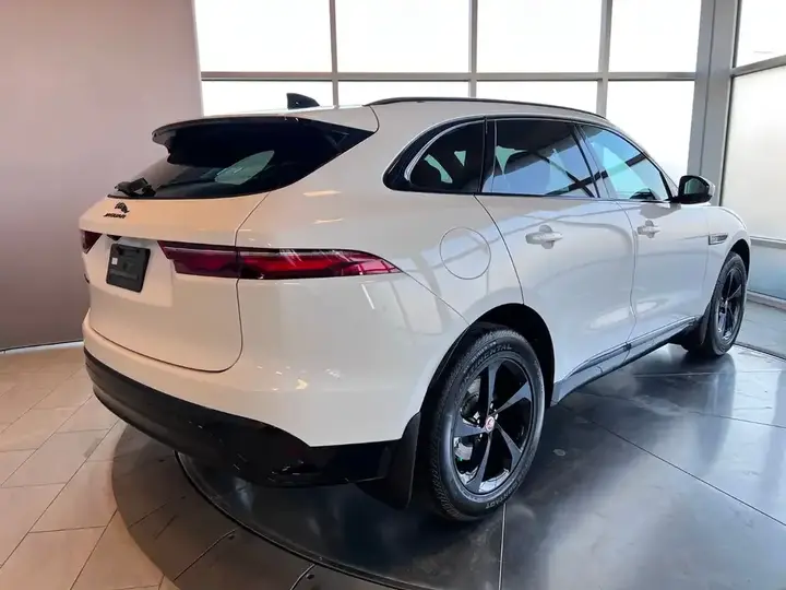 Jaguar F-Pace 2023 photo 5