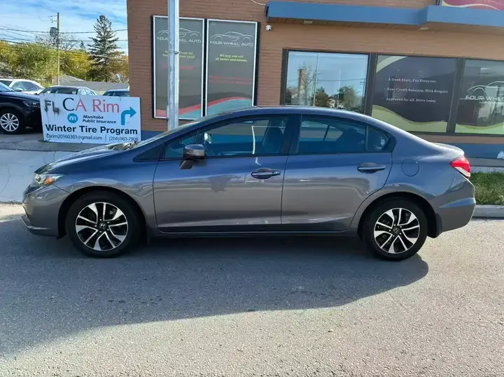 Honda Civic 2015 photo 4