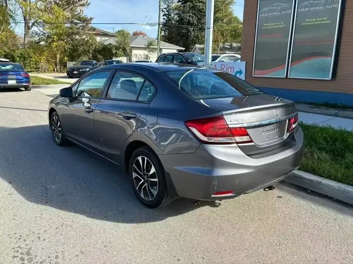 Honda Civic 2015 photo 5