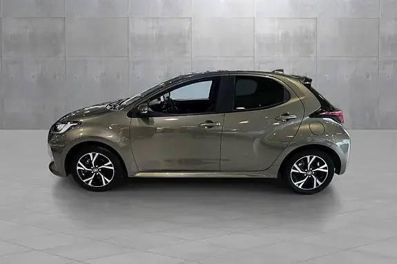 Toyota Yaris 2024 photo 2