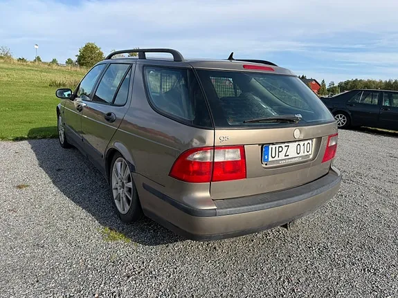 Saab 9-5 2004 photo 2