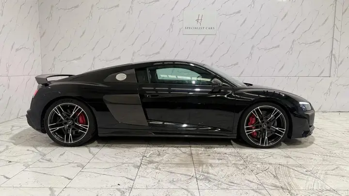 Audi R8 2021 photo 5