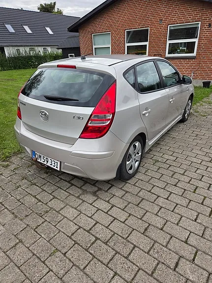Hyundai I30 2011 photo 2