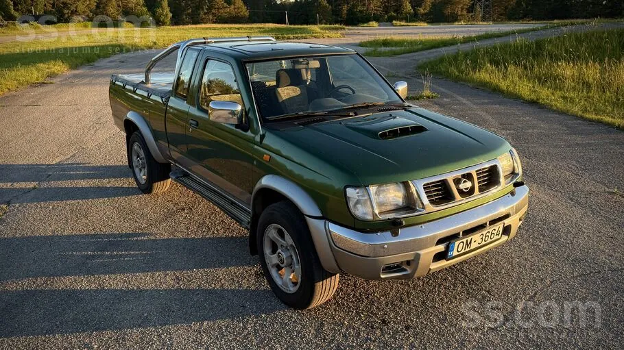 Nissan Navara 1999 photo 5