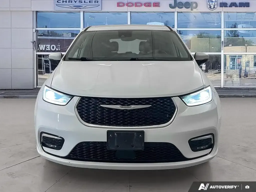 Chrysler Pacifica 2023 photo 4