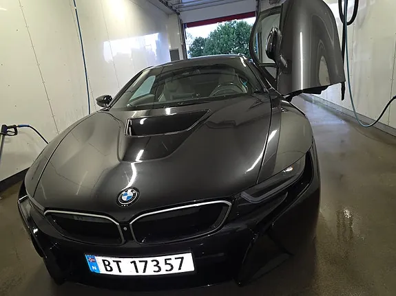 BMW I8 2015 photo 5