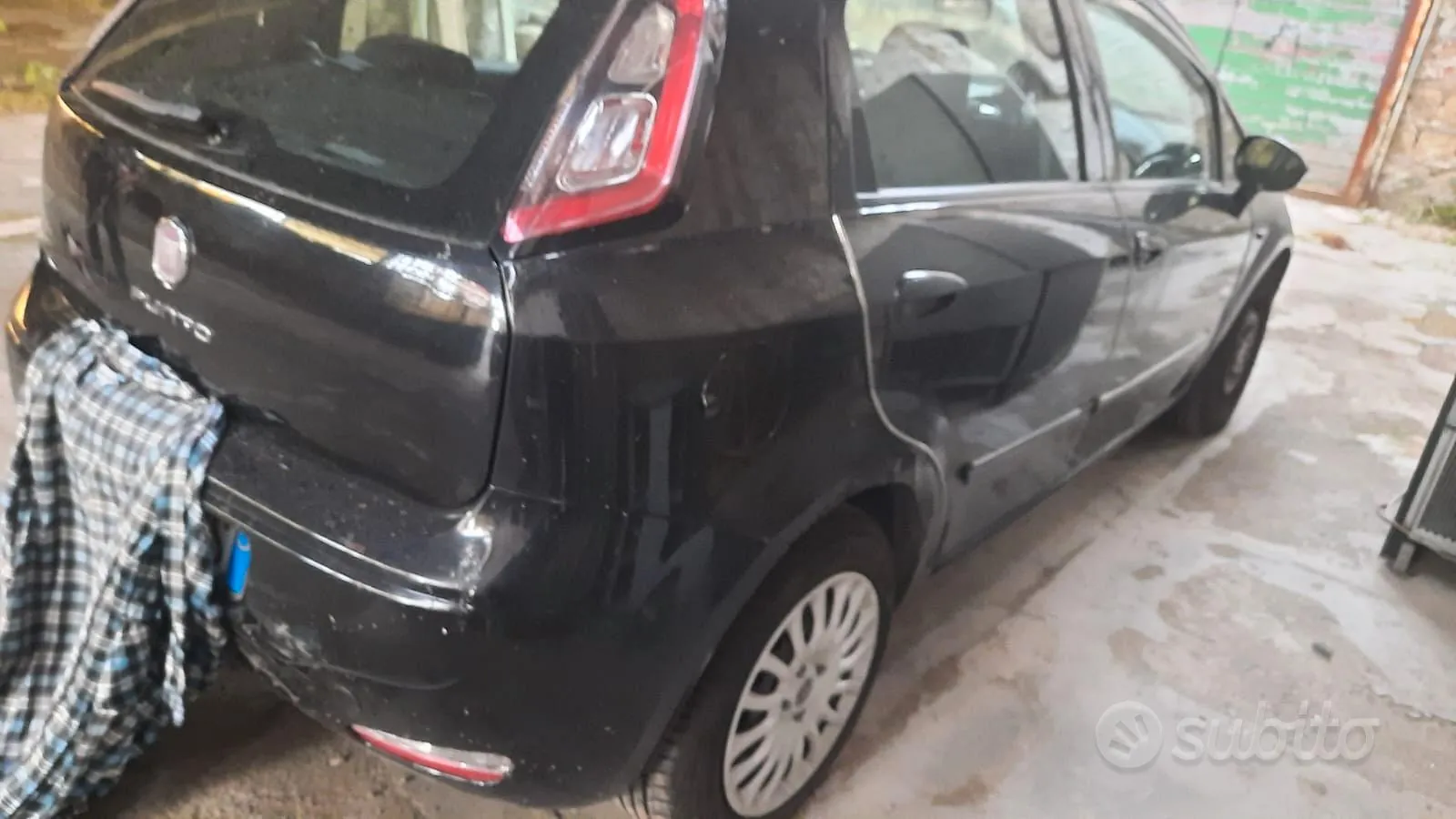 Fiat Grande Punto 2010 photo 4