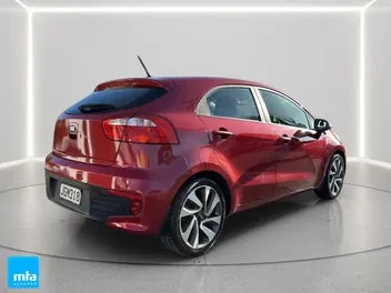 Kia Rio 2015 photo 5