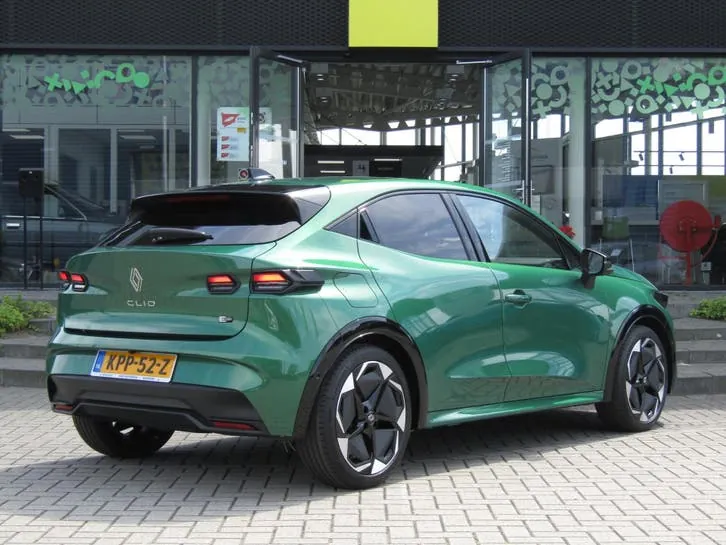 Renault Clio 2026 photo 2