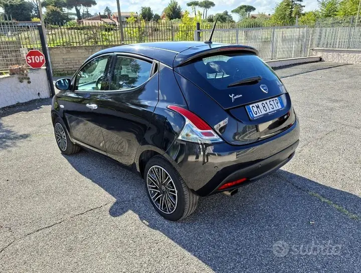 Lancia Ypsilon 2023 photo 3