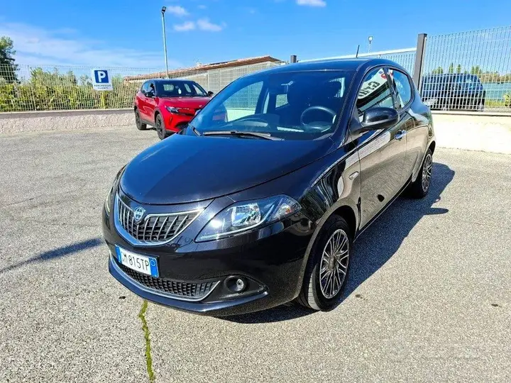 Lancia Ypsilon 2023 photo 2