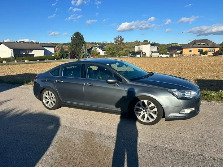 Citroen C5 2012 photo 2