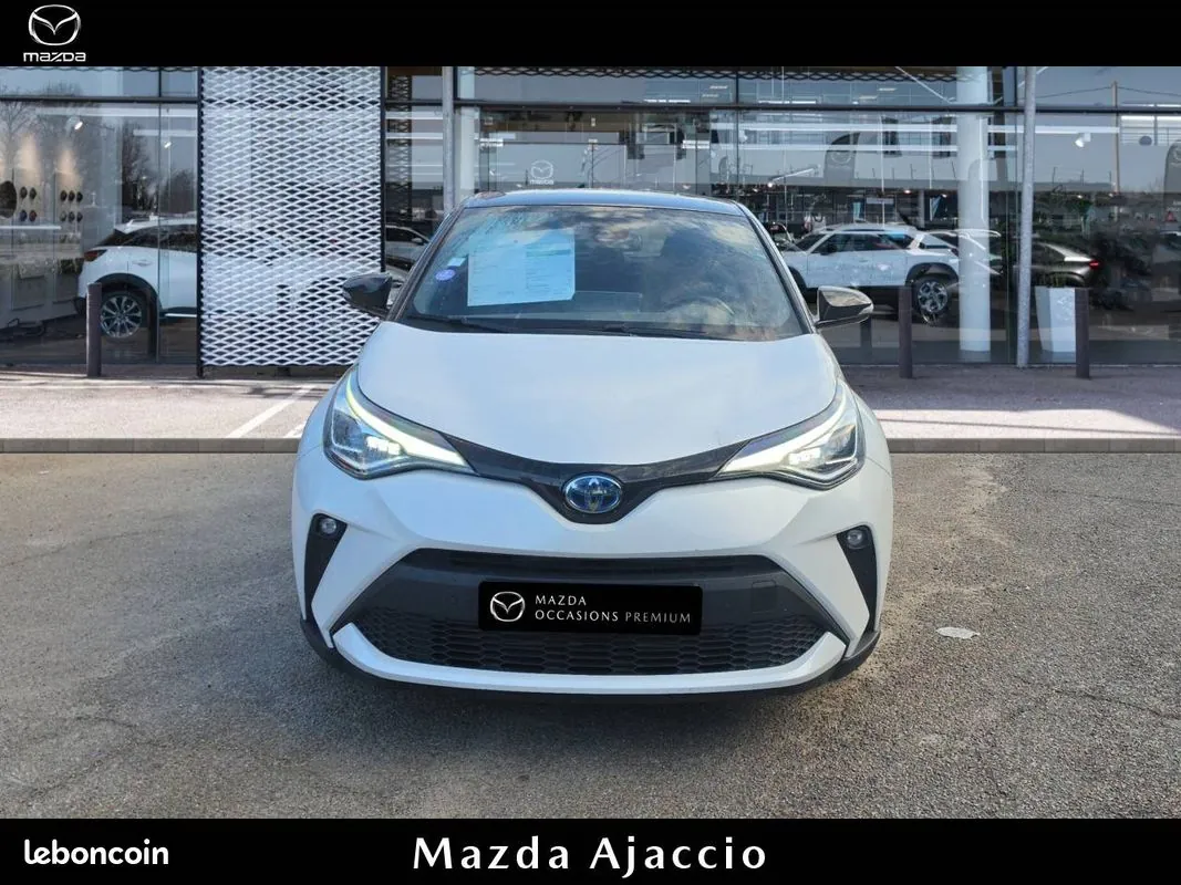 Toyota C-Hr 2022 photo 2