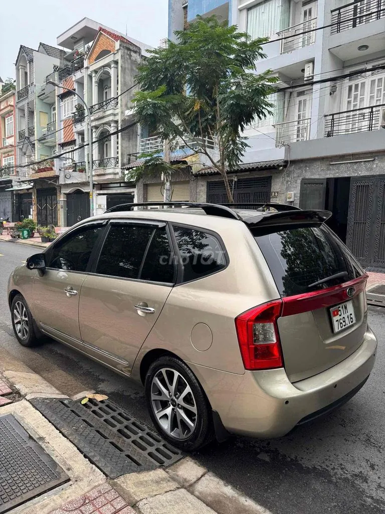 Kia Carens 2014 photo 3