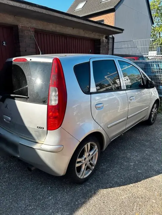 Mitsubishi Colt