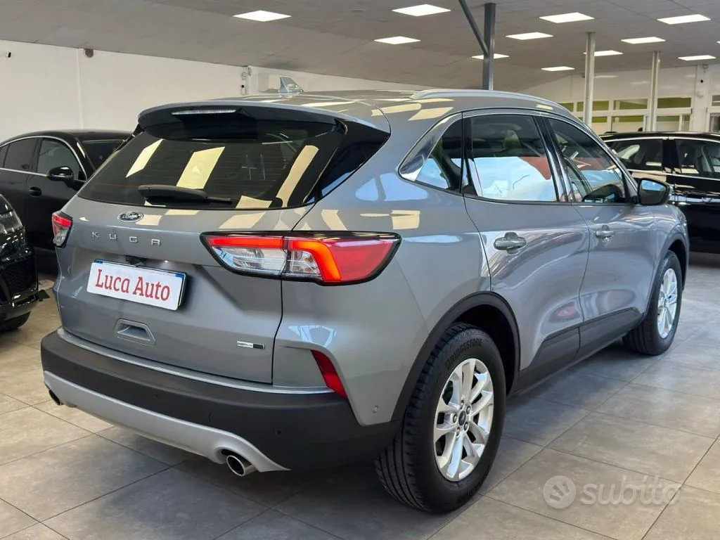 Ford Kuga 2022 photo 4