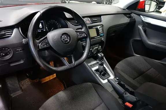 Skoda Octavia 2015 photo 5