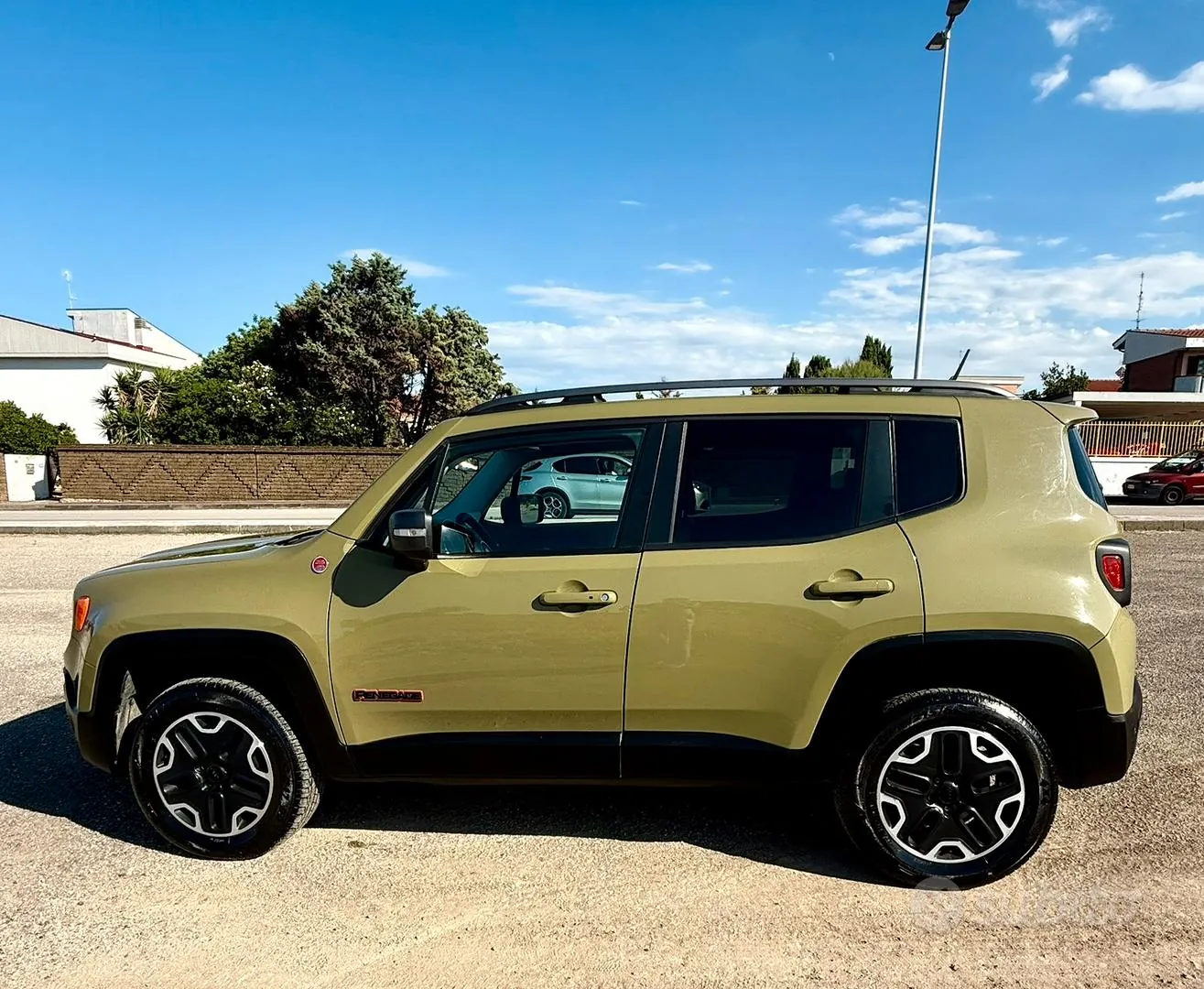 Jeep Renegade 2015 photo 4