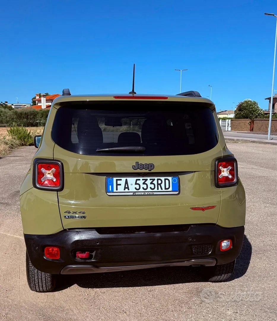 Jeep Renegade 2015 photo 2
