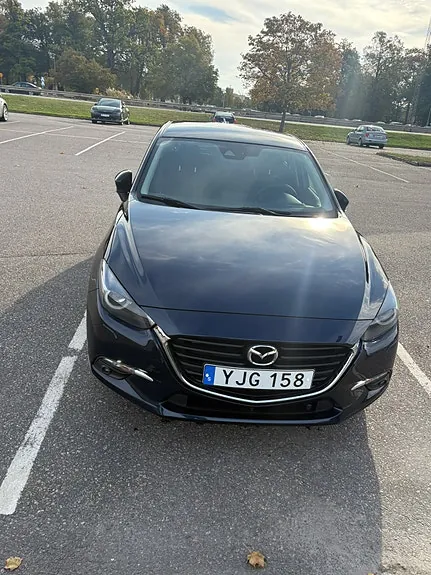 Mazda 3 2017 photo 2