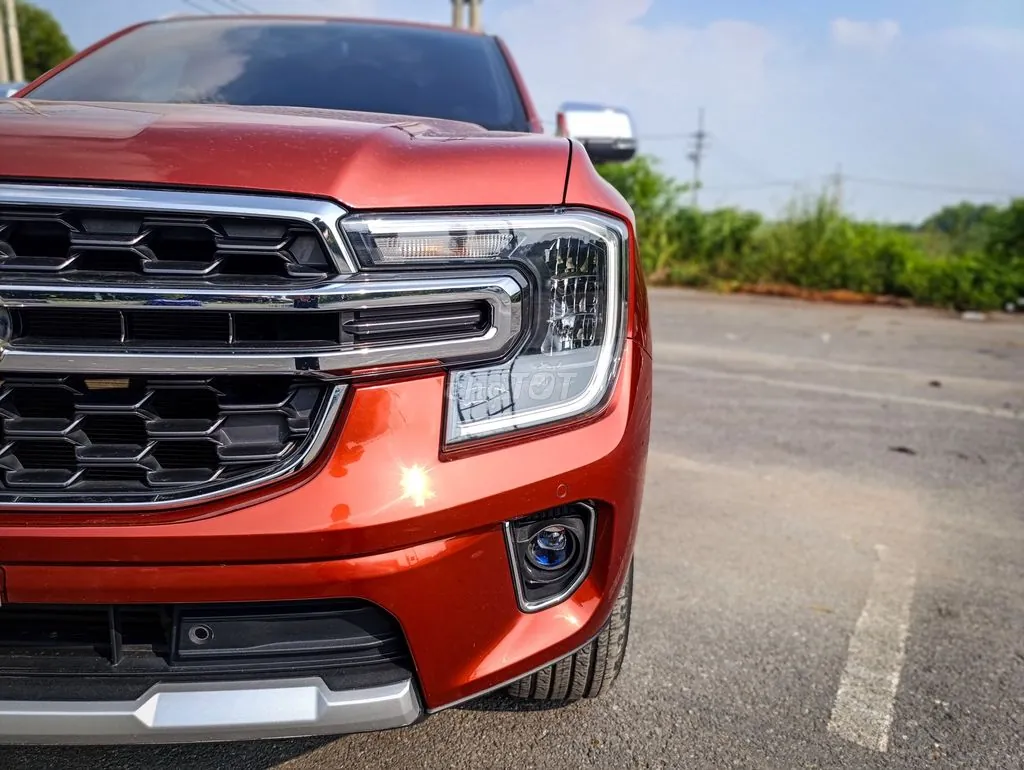 Ford Everest 2022 photo 2