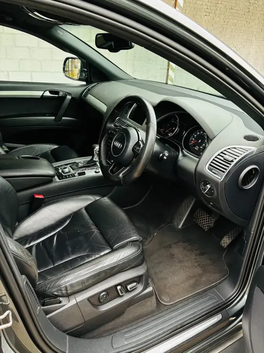 Audi Q7 2013 photo 5