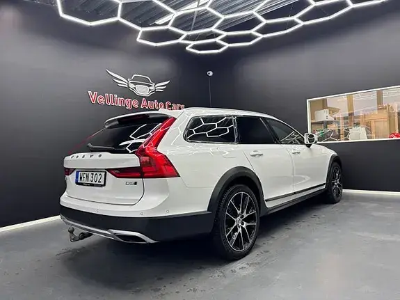 Volvo V90 Cross Country 2017 photo 3