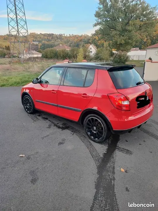 Skoda Fabia 2014 photo 2