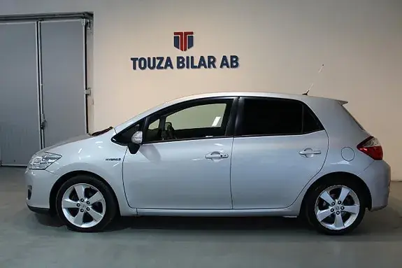 Toyota Auris 2010 photo 5