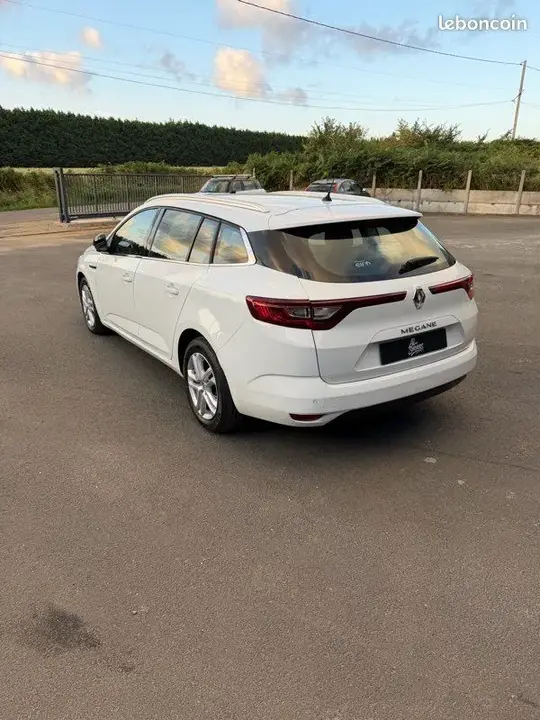 Renault Megane 2017 photo 5