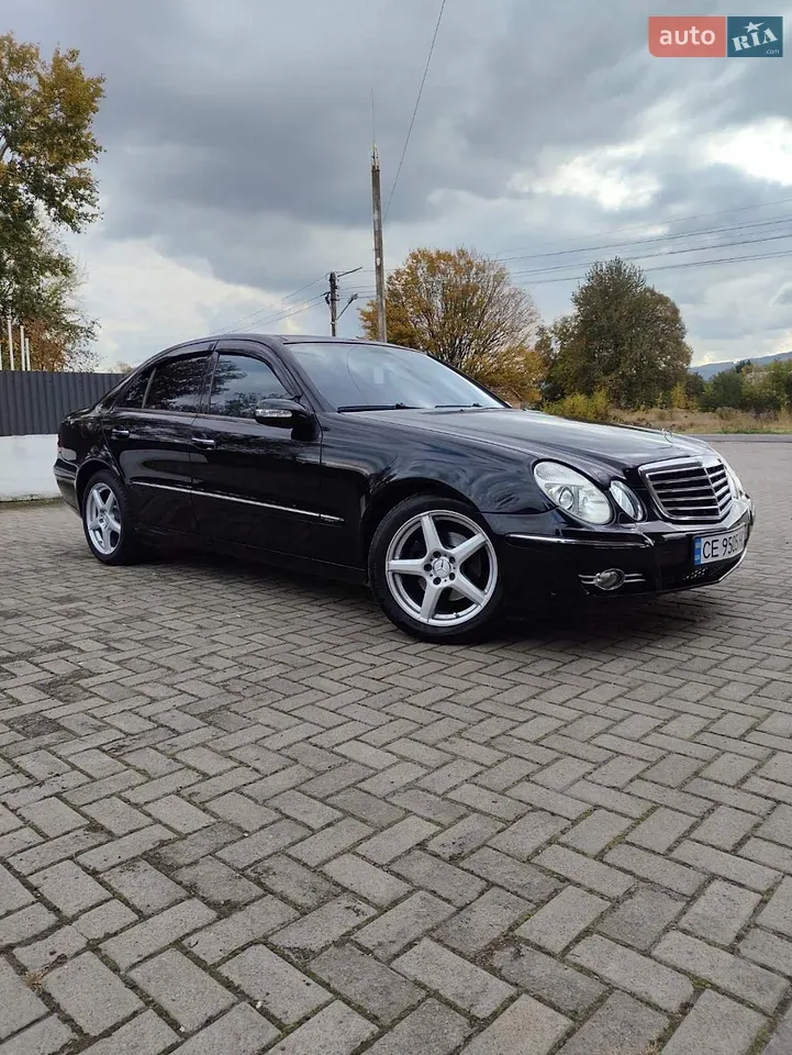 Mercedes-Benz E-Class 2003 photo 2